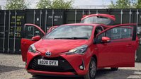 Toyota Yaris 1.5 VVT-h Icon Hatchback 5dr Petrol Hybrid E-CVT Euro 6 (s/s) (100 ps) 9