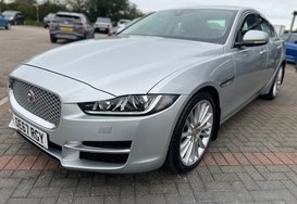 Jaguar XE 2.0 D PORTFOLIO AUTO 11