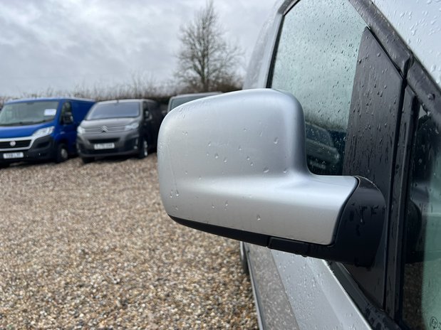 Volkswagen Caddy SWB L1H1 Low Roof Trendline C20 Air Con Sensors EURO 6 NO VAT 19