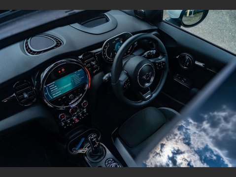 Mini Hatch 2.0 John Cooper Works Auto 3dr 22