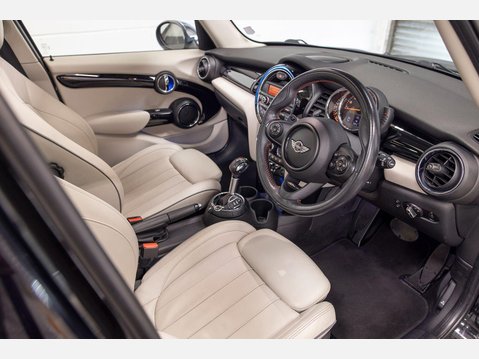 Mini Hatch 2.0 Cooper S Auto Euro 6 (s/s) 5dr 12