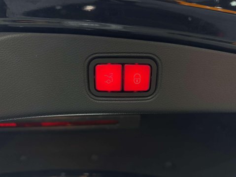 Mercedes-Benz E Class 2.0 E220d AMG Line (Premium) Coupe 2dr Diesel G-Tronic+ Euro 6 (s/s) (194 p 42