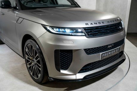 Land Rover Range Rover SV EDITION ONE. FULL SATIN PPF. CARBON CERAMIC BRAKES. SLIDING PANO ROOF. 15