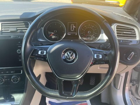 Volkswagen Golf 1.6 TDI SE DSG Euro 6 (s/s) 5dr 22