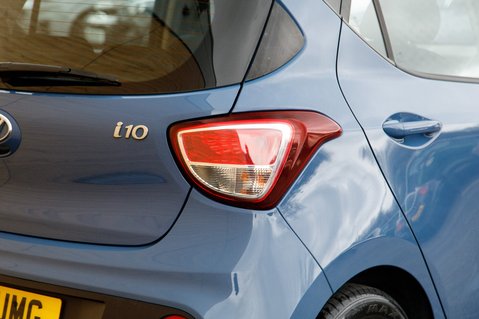 Hyundai i10 SE 9