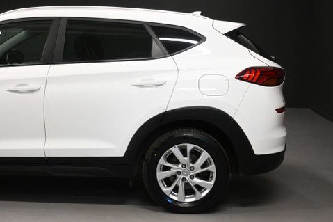 Hyundai TUCSON 1.6 Tucson SE Nav 48v MHEV CRDi 2WD Semi-Auto 5dr 25