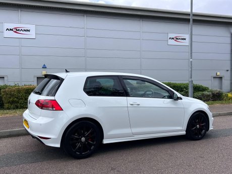 Volkswagen Golf 1.4 TSI BlueMotion Tech ACT R-Line Euro 6 (s/s) 3dr 73