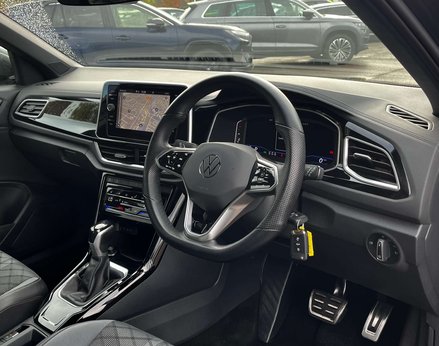 Volkswagen T-Roc 1.5 T-Roc R-Line TSI Semi-Auto 5dr 18