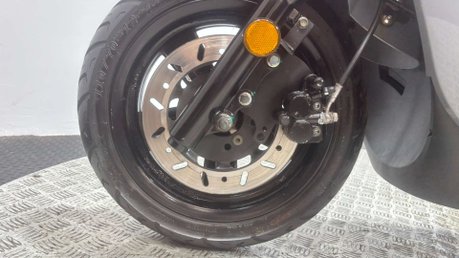 SYM Fiddle 2025 ONLY 2K 1 OWNER 125CC LEARNER SCOOTER WITH TOP BOX 12