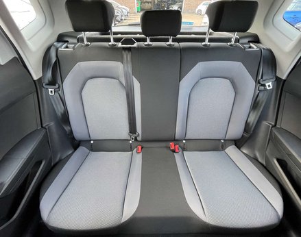 SEAT Arona 1.6 Arona SE Technology Luxury TDI 5dr 61