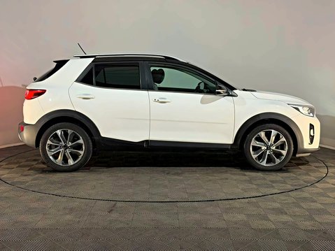 Kia Stonic CRDI FIRST EDITION 5