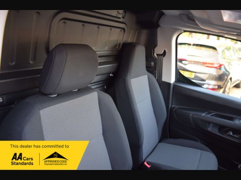 Vauxhall Combo 1.6 Combo 2300 Edition S/S 33