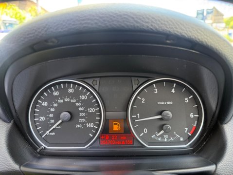 BMW 1 Series 2.0 118i Exclusive Edition Euro 5 (s/s) 2dr 34