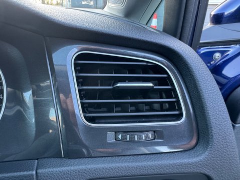 Volkswagen Golf SE NAVIGATION TSI BLUEMOTION TECHNOLOGY 43