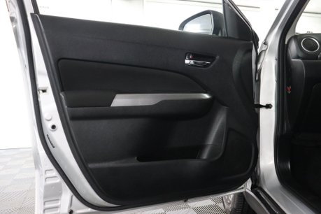 Suzuki Vitara SZ-T BOOSTERJET MHEV 43