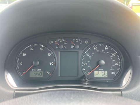 Volkswagen Polo 1.2 E 3dr 21