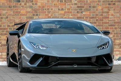 Lamborghini Huracan LP640-4 Performante