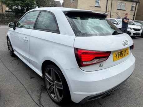 Audi A1 TFSI S LINE 6