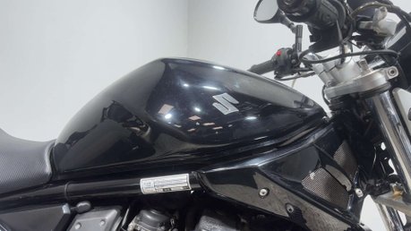 Suzuki Bandit 650 GSF 2006 9K GOOD LOOKING PROJECT BIKE / BARN FIND NAKED 650CC A2 18