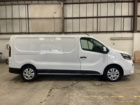 Nissan Primastar DCI TEKNA L2H1 4