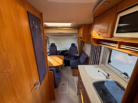 Concorde Charisma CONCERTO I695 4 BERTH 3.0 DIESEL COMPACT LUXURY A-CLASS RHD 9
