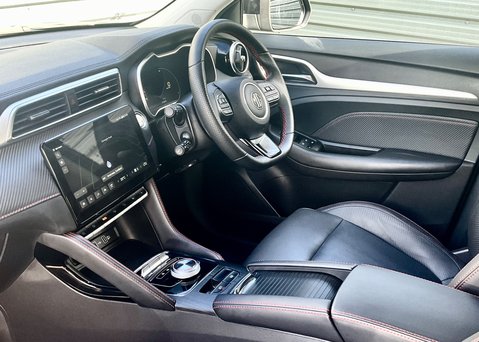 MG ZS EV 51kWh TROPHY CONNECT 13