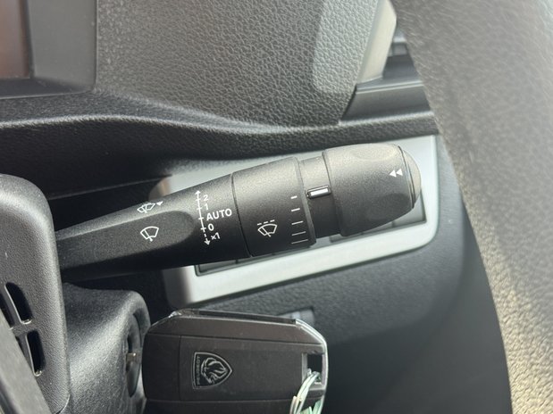Peugeot Expert MWB L2H1 Low Roof Professional Air Con Cruise Sensors EURO 6 21