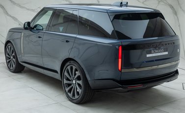 Land Rover Range Rover P530 SV 12