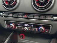 Audi RS3 2.5 TFSI Sportback 5dr Petrol S Tronic quattro Euro 6 (s/s) (Nav) (367 ps) 42