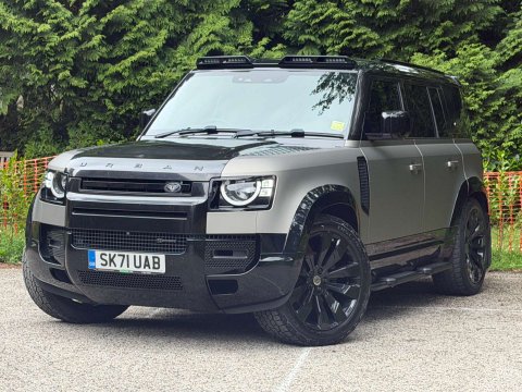Land Rover Defender 3.0 Defender X-Dynamic S D MHEV Auto 4WD 5dr 30