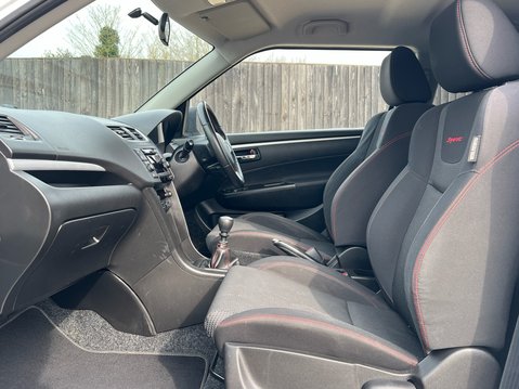 Suzuki Swift SPORT 3