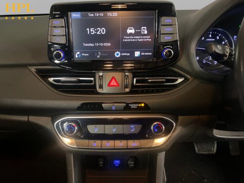 Hyundai i30 1.0 T-GDi MHEV SE Connect Hatchback 5dr Petrol Hybrid DCT Euro 6 (s/s) (120 17