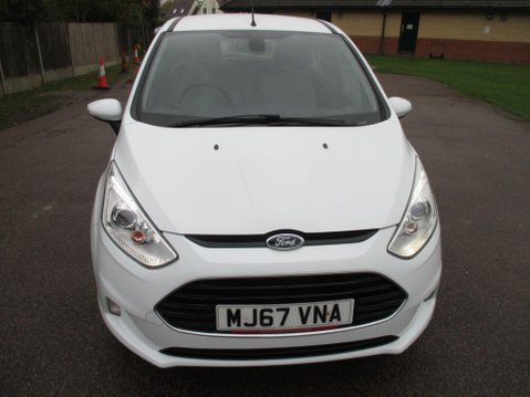 Ford B-Max 1.0T EcoBoost Titanium Navigator Euro 6 5dr 3