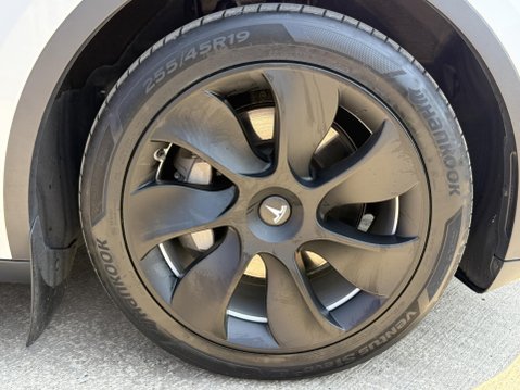 Tesla Model Y (Dual Motor) Long Range SUV 5dr Electric Auto 4WDE (384 bhp) 10