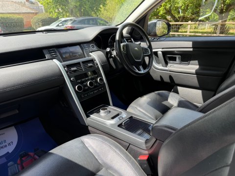 Land Rover Discovery Sport 2.0 TD4 HSE Auto 4WD Euro 6 (s/s) 5dr 9