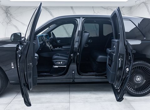 Rolls-Royce Cullinan Series II Black Badge 37