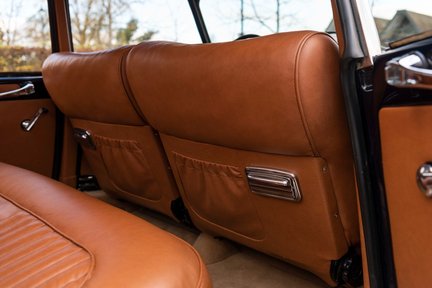 Citroen DS 21 Berline Chapron 'Majesty' 32