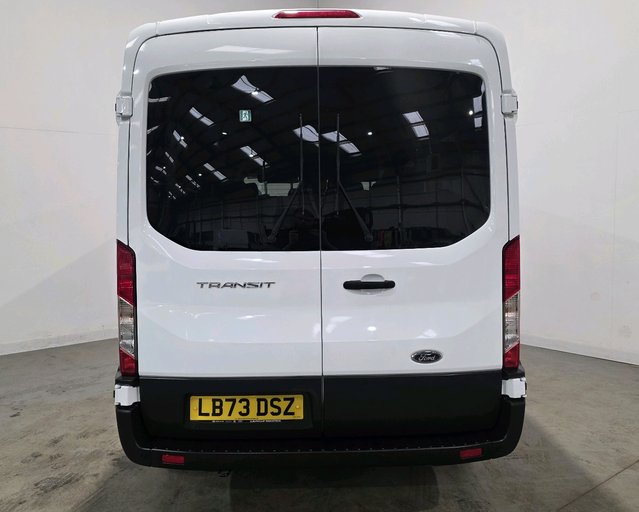 Ford Transit Transit 410 2.0L 130PS H2 14 Seater Trend