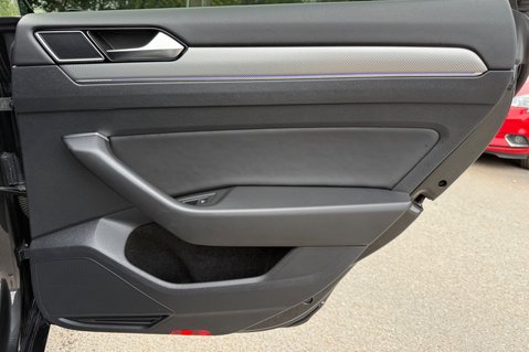 Volkswagen Arteon R-LINE TDI 4MOTION DSG -APPLE CARPLAY -2 OWNERS -10 VW SERVICES  29