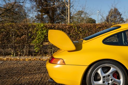Porsche 911 993 CARRERA 16
