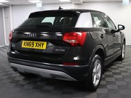 Audi Q2 TDI SPORT 11
