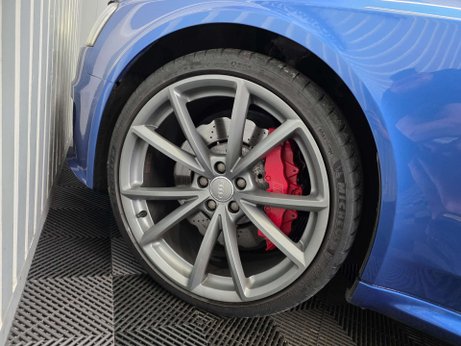 Audi RS4 4.2 FSI V8 Estate 5dr Petrol S Tronic quattro Euro 5 (450 ps) 28