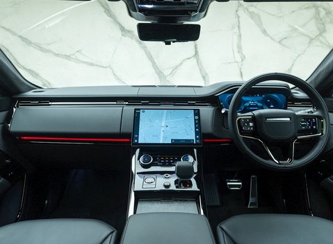 Land Rover Range Rover Sport P510e First Edition 16