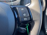 Toyota Yaris 1.33 Dual VVT-i Design Euro 6 5dr 17