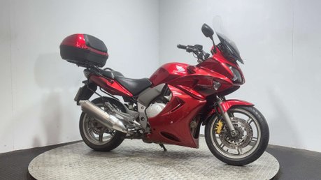 Honda CB 2010 GOOD RUNNING PROJECT BIKE SPARES OR REPAIR 1000CC 3