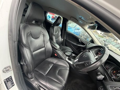 Volvo V40 D3 INSCRIPTION 17