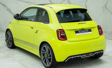 Abarth 500e Scorpionissima 9