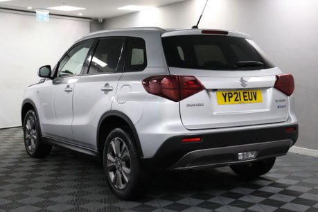 Suzuki Vitara SZ-T BOOSTERJET MHEV 10