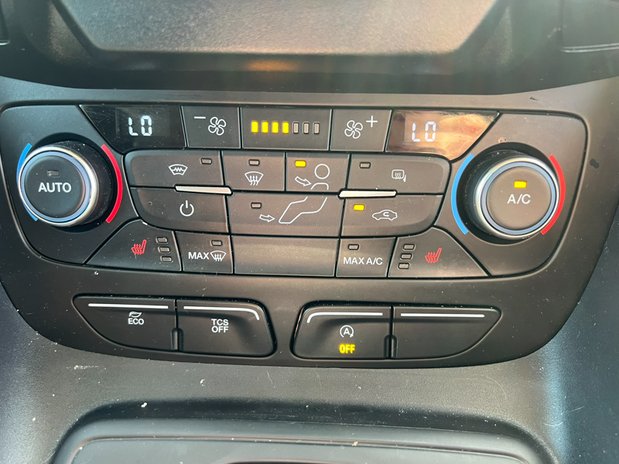 Ford Transit Connect AUTO SWB L1H1 Low Roof Sport 250 Air Con Alloys Sensors Cam EURO 6 NO VAT 31