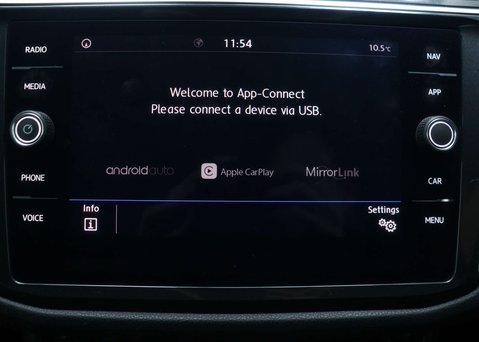 Volkswagen Tiguan 1.4 TSI SE Navigation SUV 5dr Petrol Manual Euro 6 (s/s) (150 ps) 24